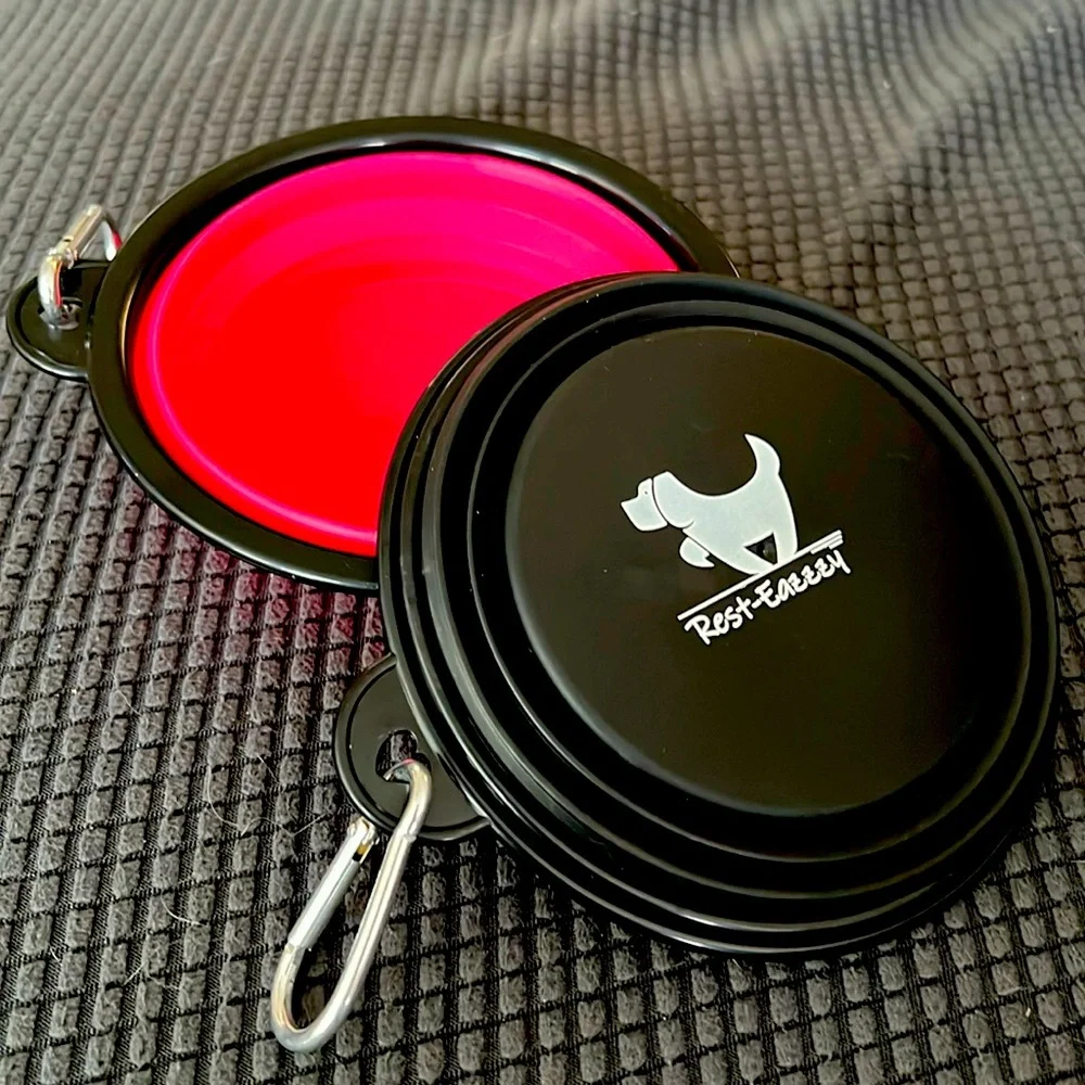 Rest Eazzzy collapsible water bowl. No tags but not used.